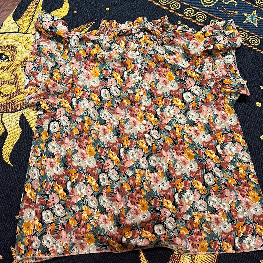 Floral top
